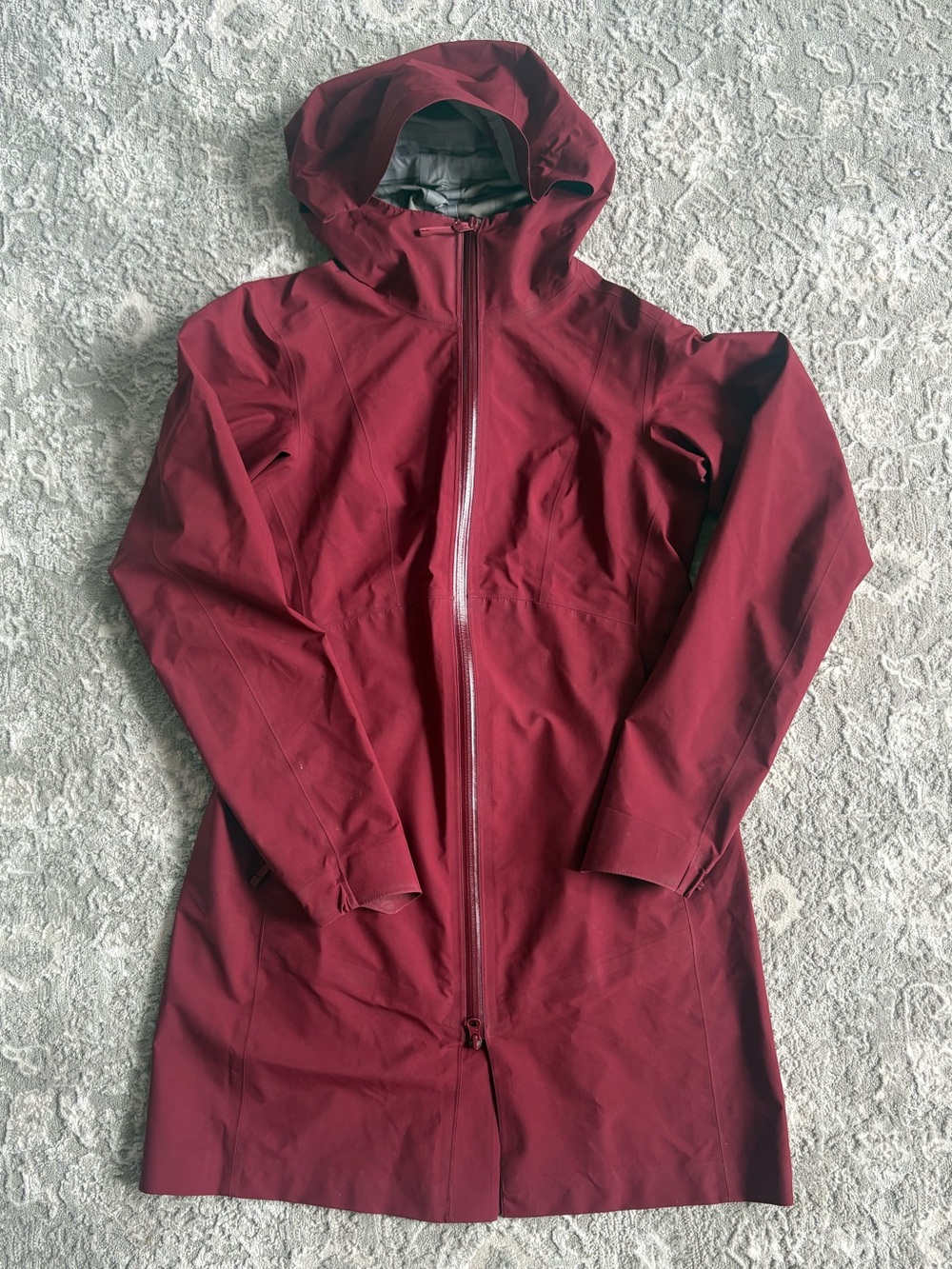 Arc’teryx Codetta GORE-TEX Women's Long Waterproof Coat Burgundy Dark Red Small
